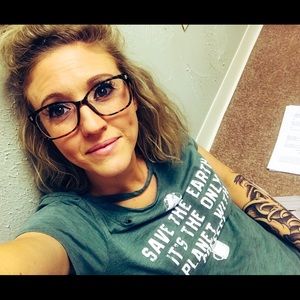 Meet your Posher, Cortney